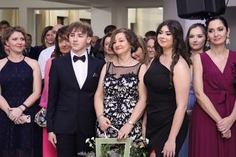 Uczniowie II LO w Wieluniu studniówkę mają już za sobą!